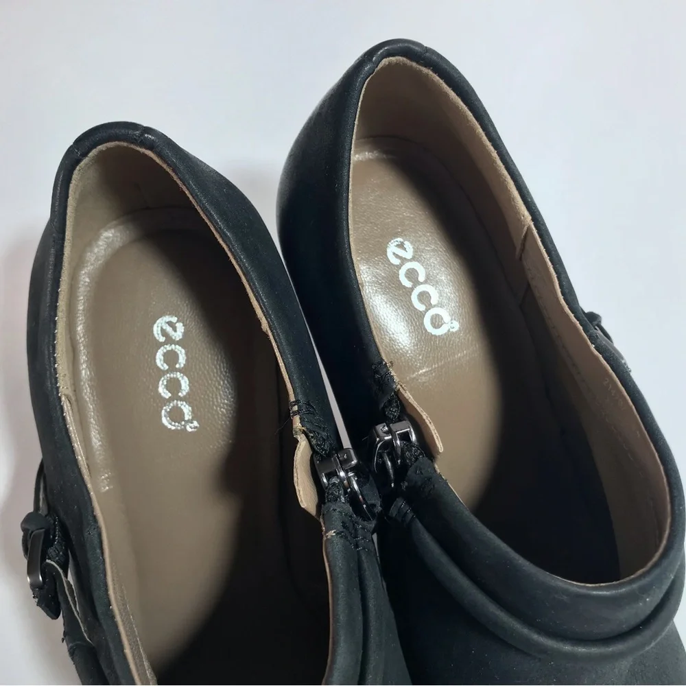 ECCO Women's Black Heeled Leather Booties Size 35 NIB - Picture 15 of 16